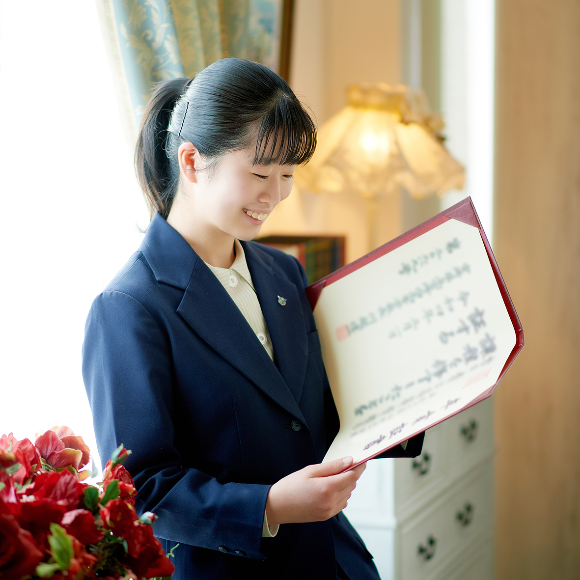 卒業　入学　記念写真　家族 ペットと一緒　卒業証書　制服姿